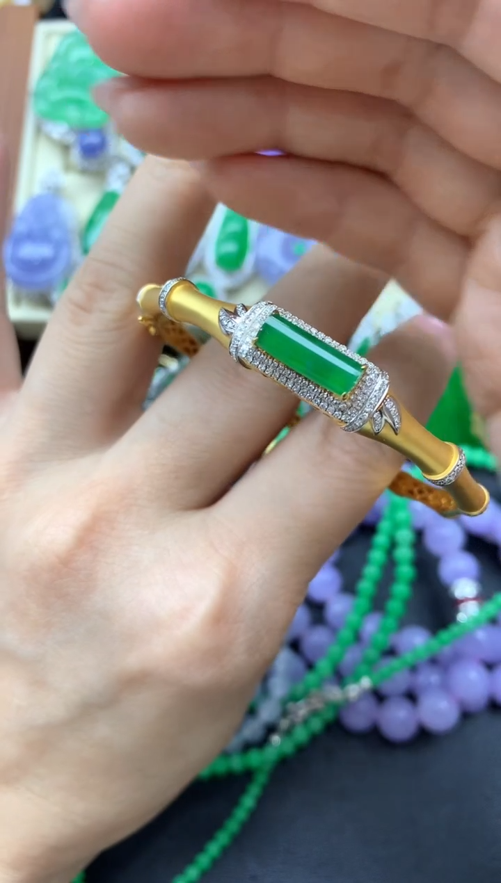 【闪购商品】翡翠手镯18K金镶嵌417-中国好珍宝