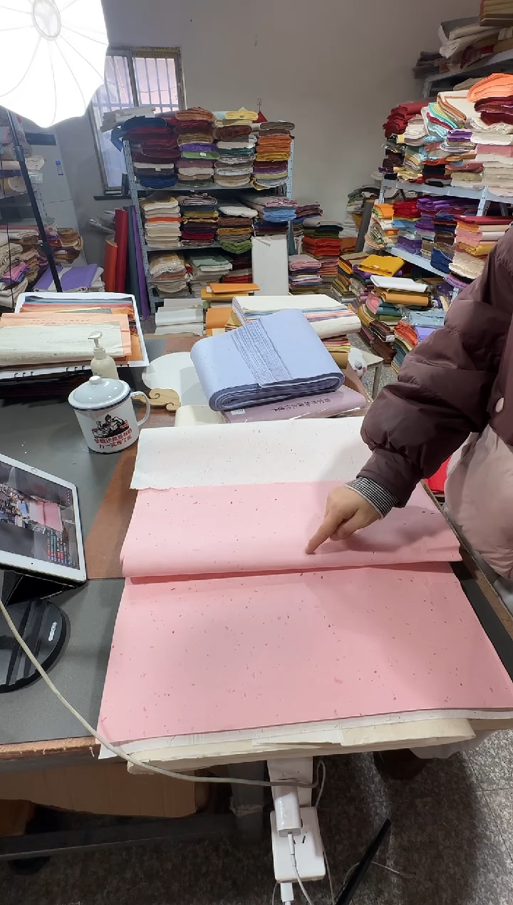 24*180粉黛色珠光桃花宣25张