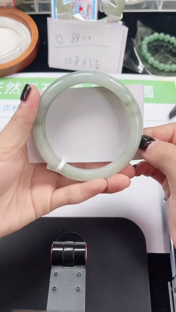 未镶嵌手镯石英质玉118-60/61