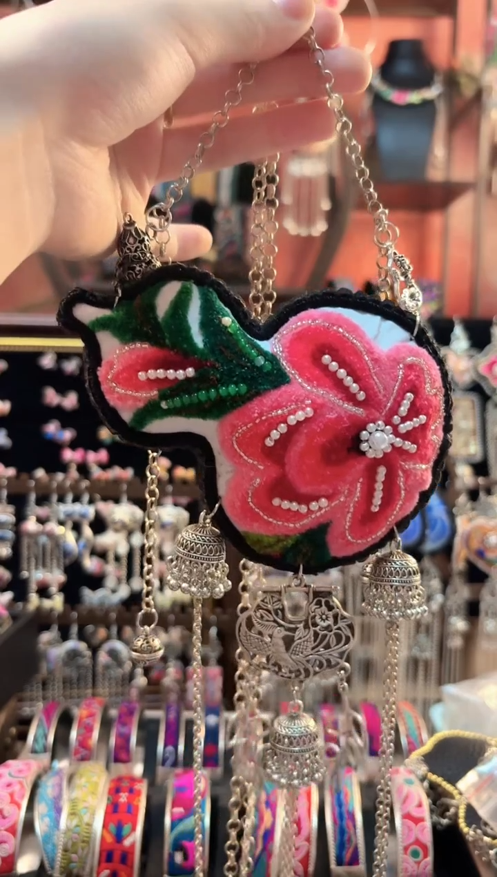 织绣 云织谣民族风精美饰品   174