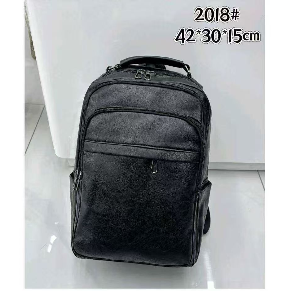 大容量双肩背包休闲潮流旅行包学生书包简约商务电脑包