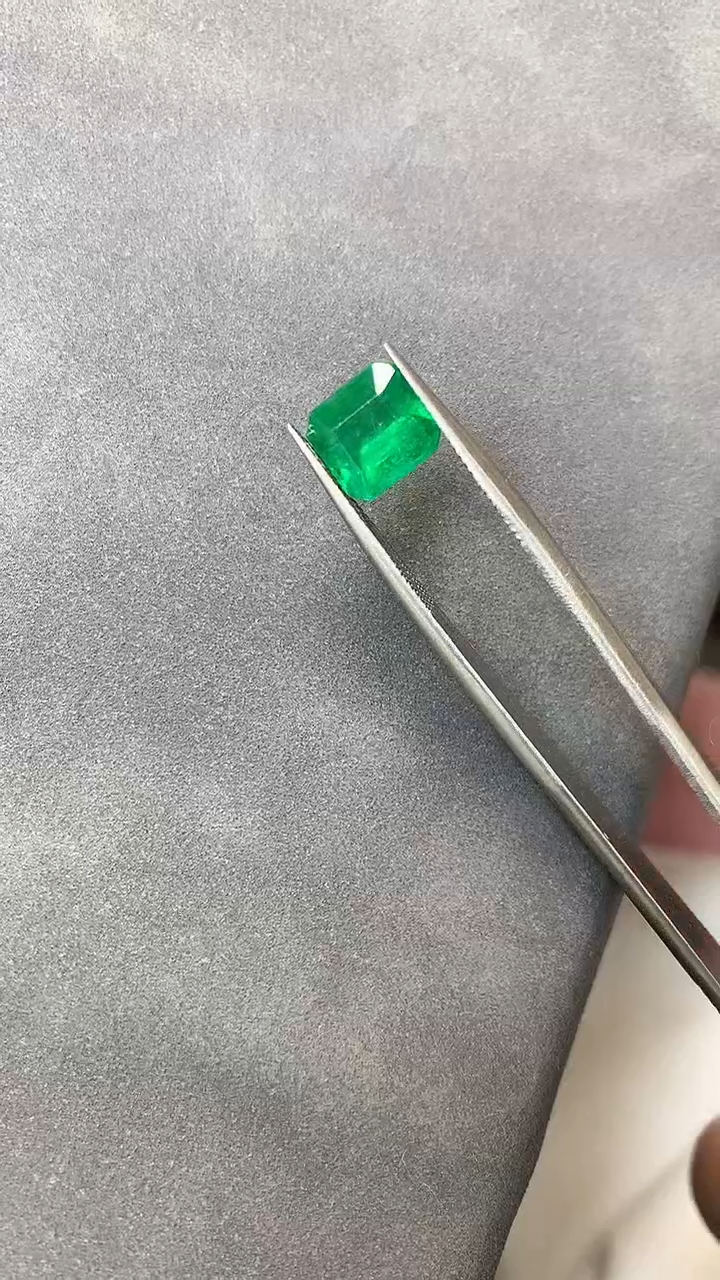 【闪购商品】祖母绿裸石未镶嵌祖母绿裸石2.45ct