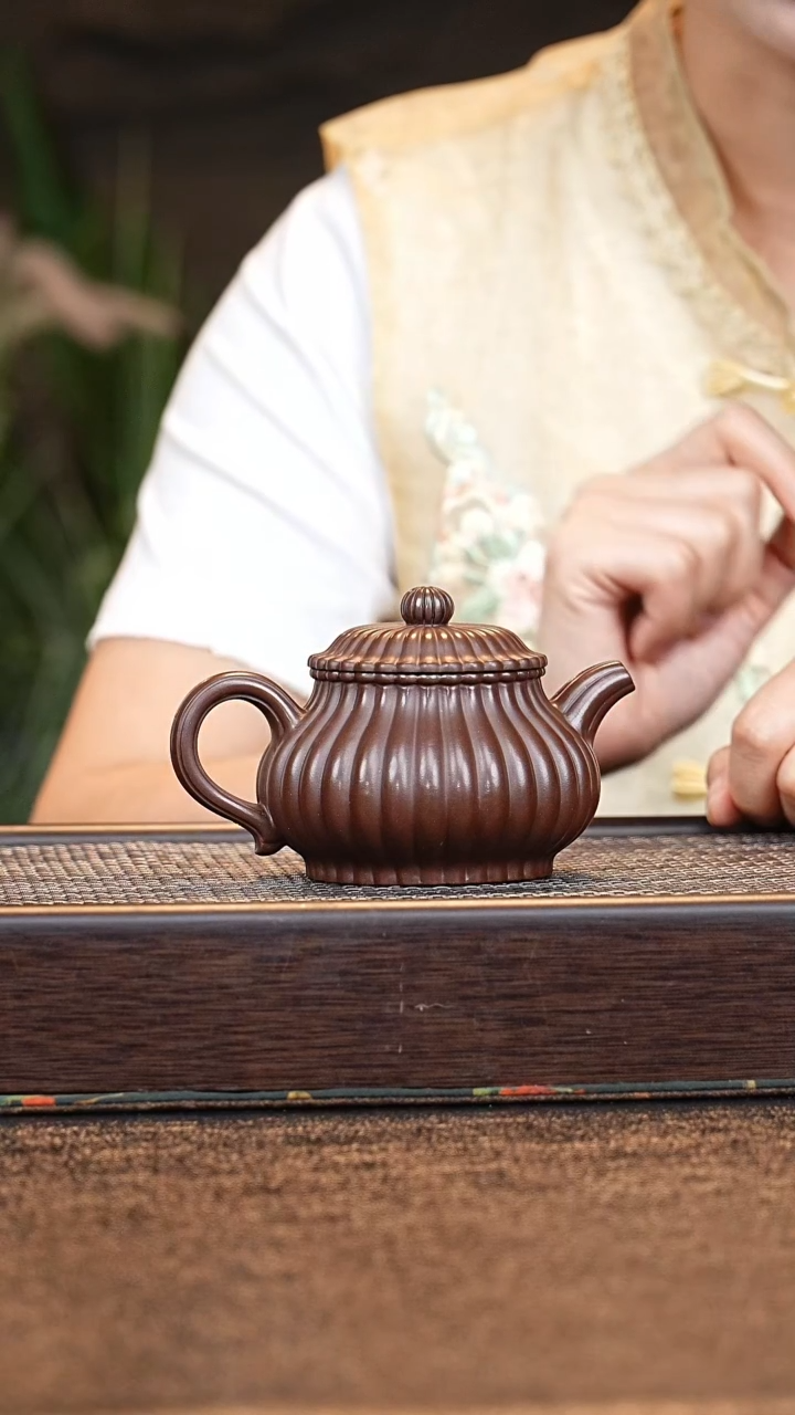 茶壶紫砂小鱼WF筋纹菊蕾 寅春紫泥 230cc