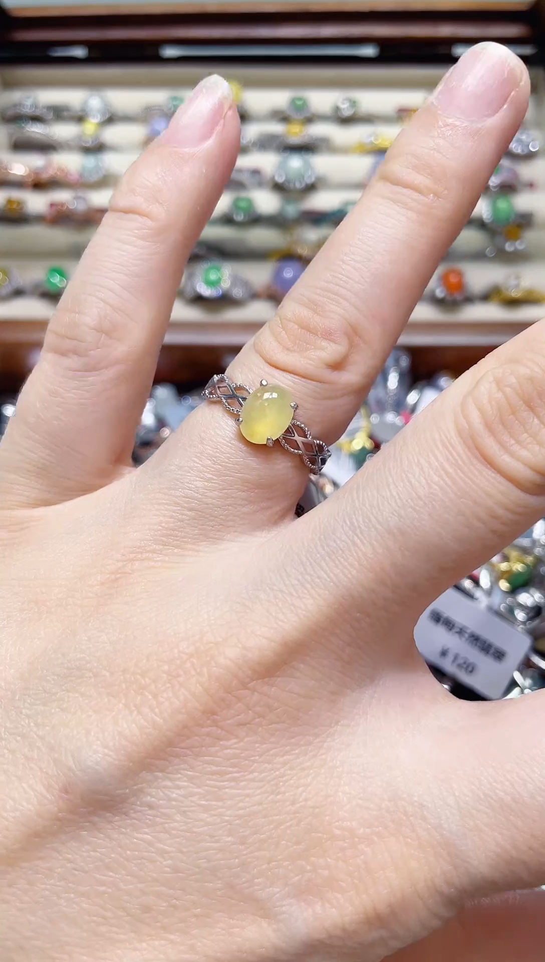 翡翠戒指未镶嵌-缅料