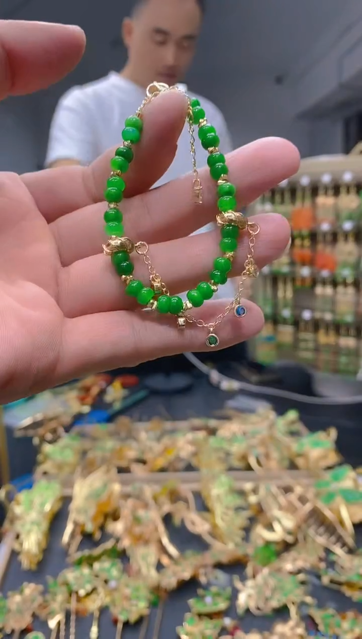 【闪购商品】翡翠耳饰合金109翡翠手链