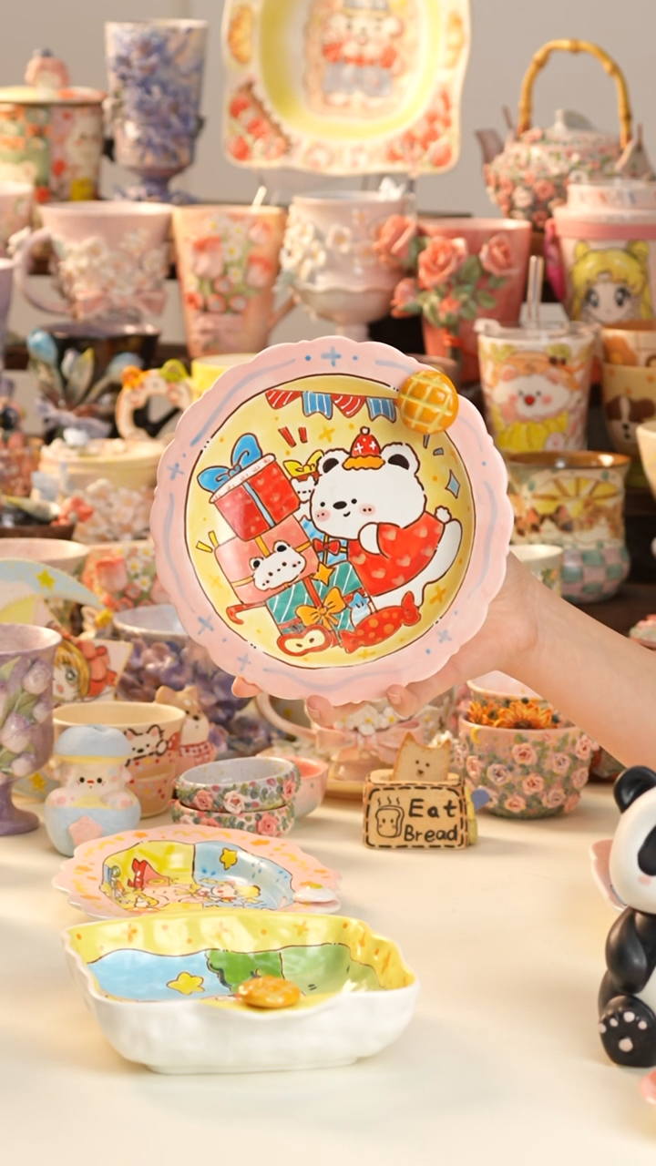 摆件陶景德镇釉下彩手绘设计师款陶瓷