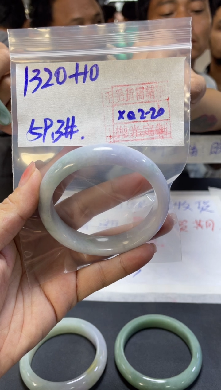 【闪购商品】定制翡翠未镶嵌多人+手镯59.3#1320元毛货抛光