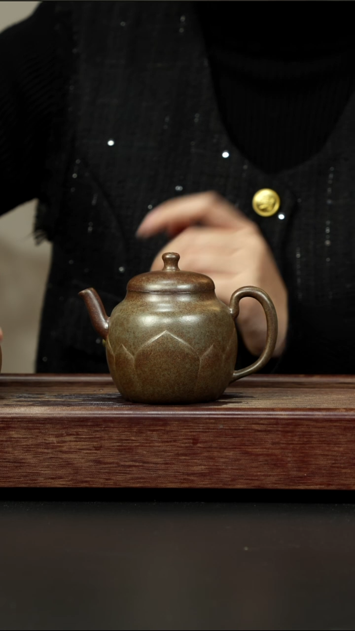 茶壶紫砂蟹壳青柴烧 宫灯