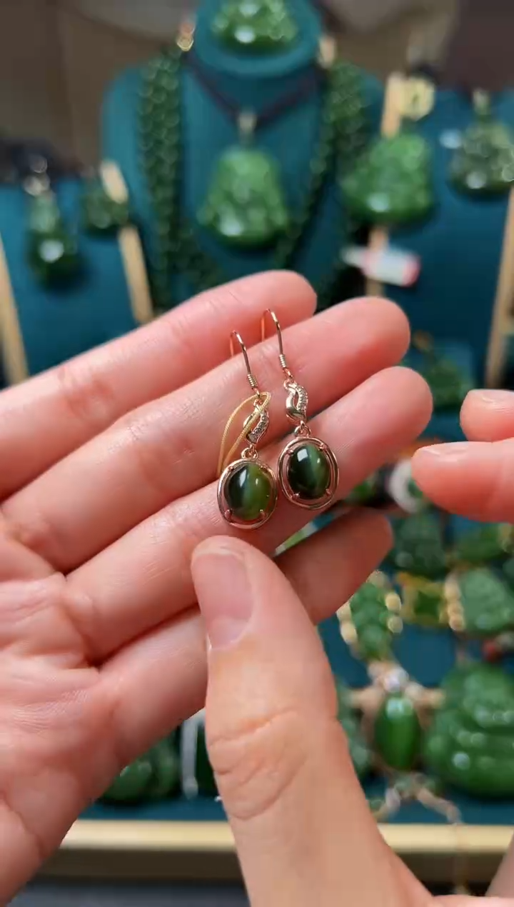 【闪购商品】和田玉（碧玉）耳钉银S925镶嵌碧玉