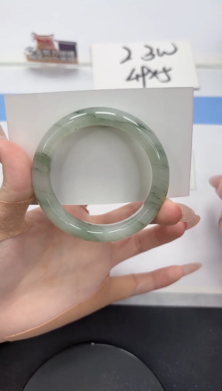 【闪购商品】石英质玉手镯未镶嵌A47-54.7