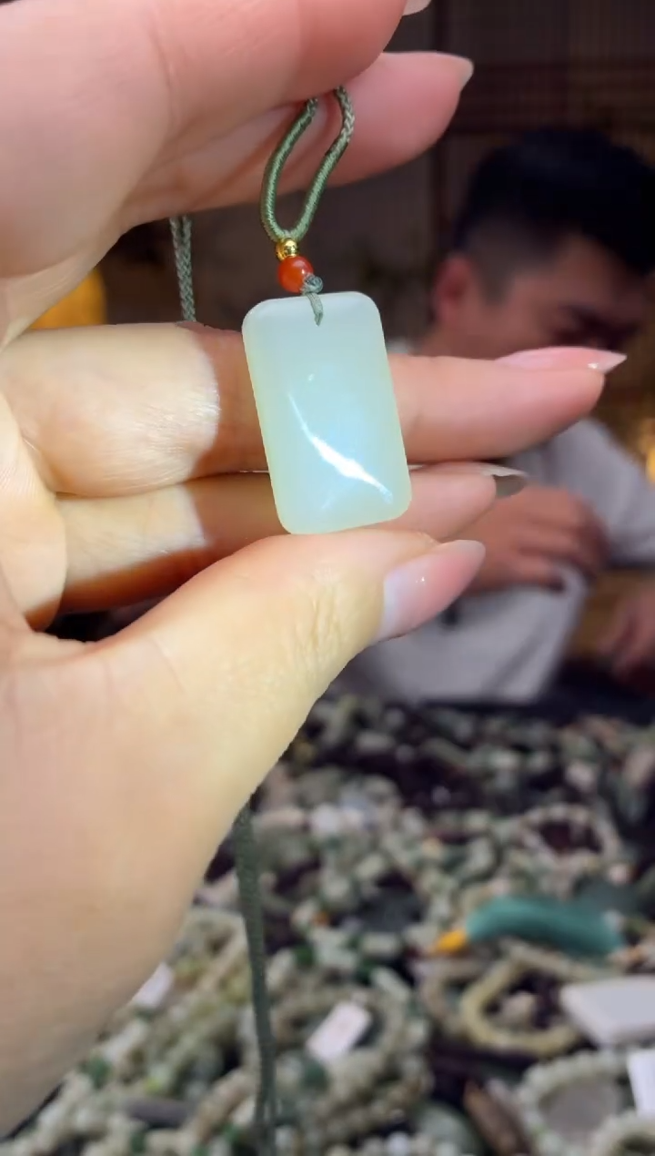 颈饰未镶嵌和田玉多样性发货，拍一发一