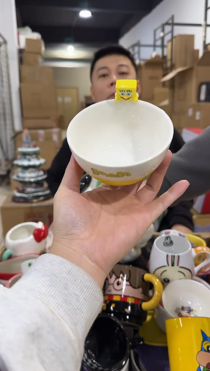 瓷片海绵宝宝公仔碗