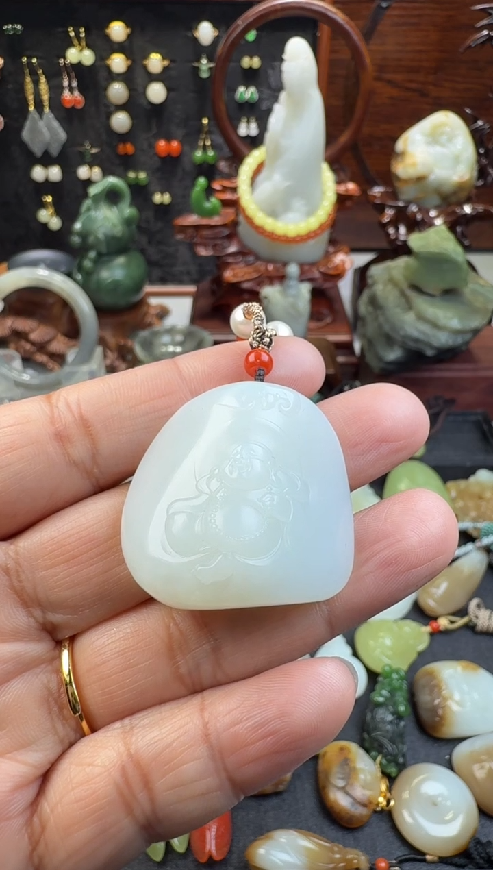 项链未镶嵌和田玉哈**刘和田玉0