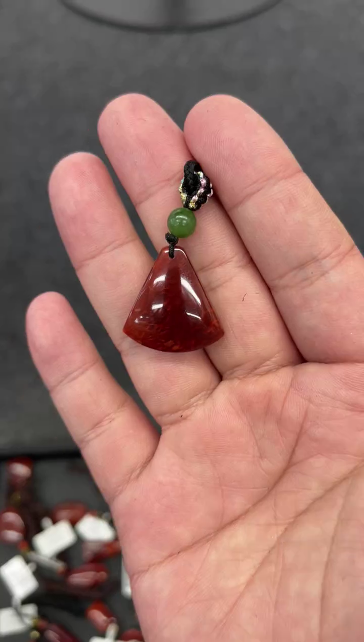 【闪购商品】南红玛瑙A18未镶嵌南红吊坠多样性发一件