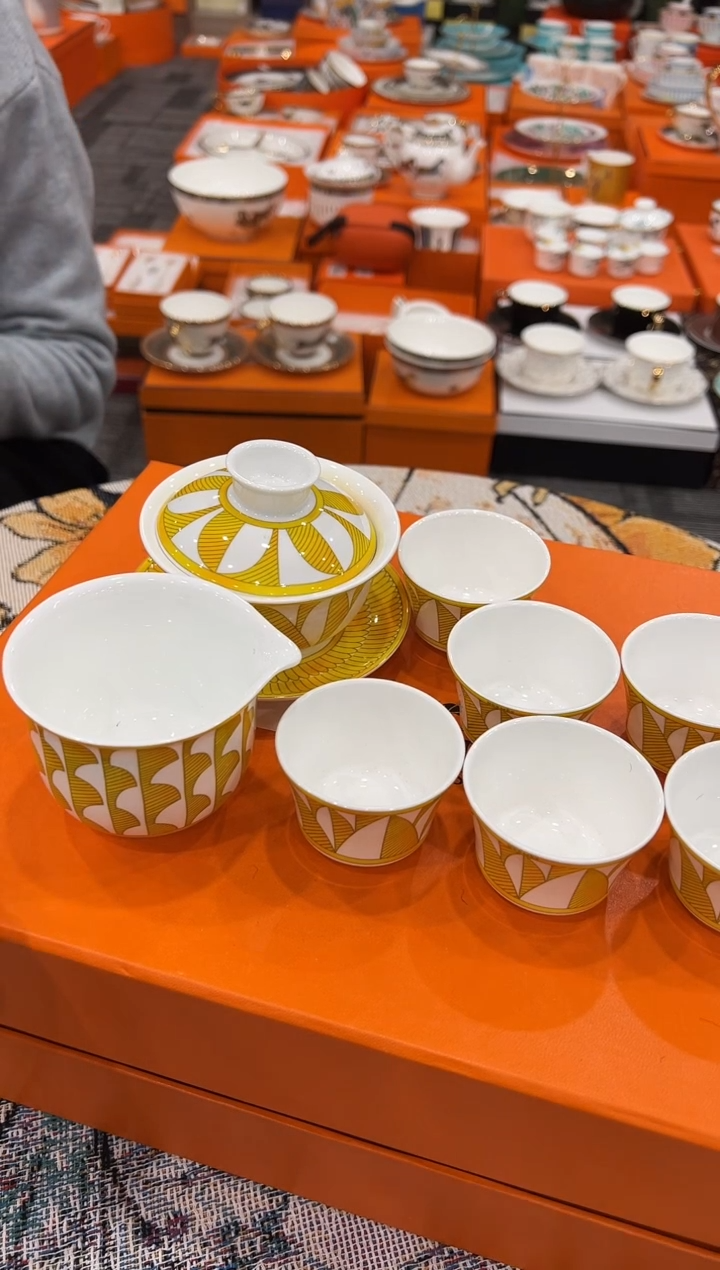 【闪购商品】杯H777--------------