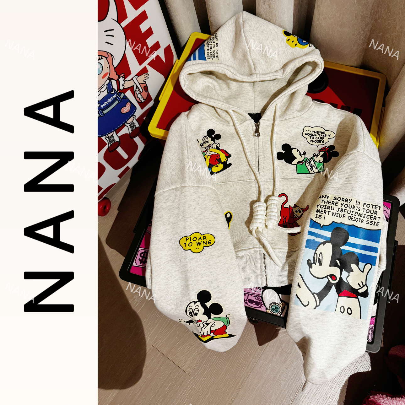 NANA STUDIO(米奇乐园)连帽卡通米奇印花短款卫衣宽松外套23018