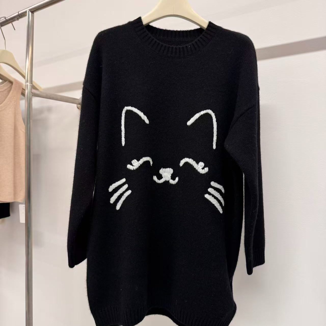 【小米宠粉】中长款手绣小猫羊绒套头衫