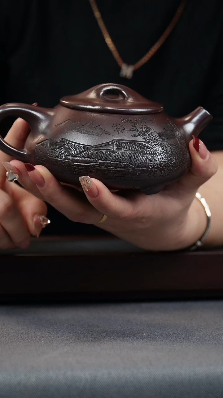 【闪购商品】紫砂茶壶紫金龙血砂 石瓢 刻江南