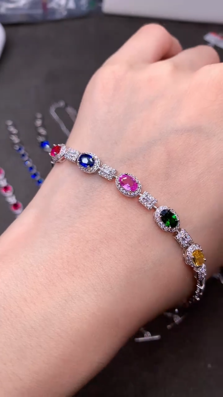 【闪购商品】彩色蓝宝石戒指银S925镶嵌......