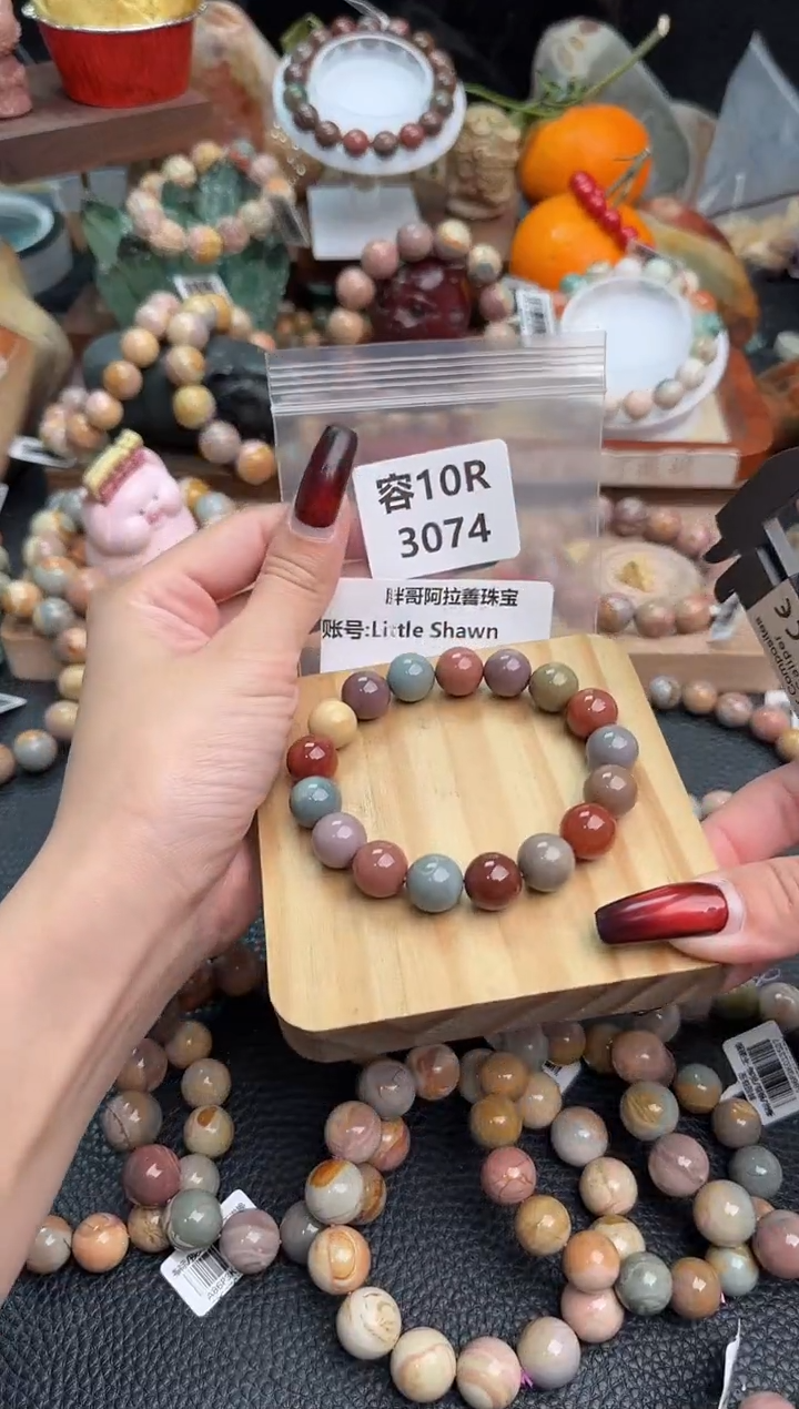 【闪购商品】石英质玉手链未镶嵌10R3074