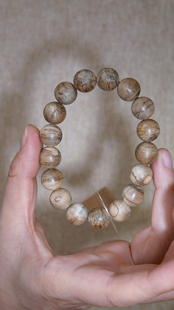 沉香手串海南黄油格1.2 