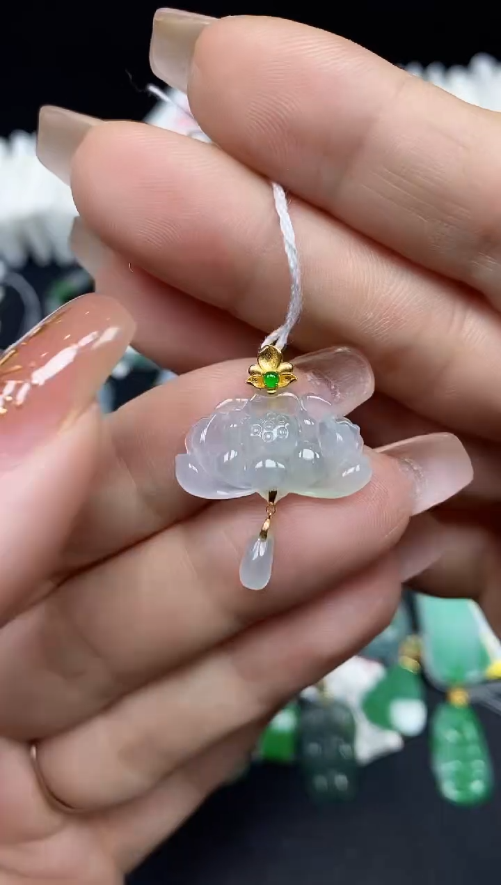 吊坠(不含链)18K金镶嵌翡翠荷花18K金扣镶嵌@@CMT