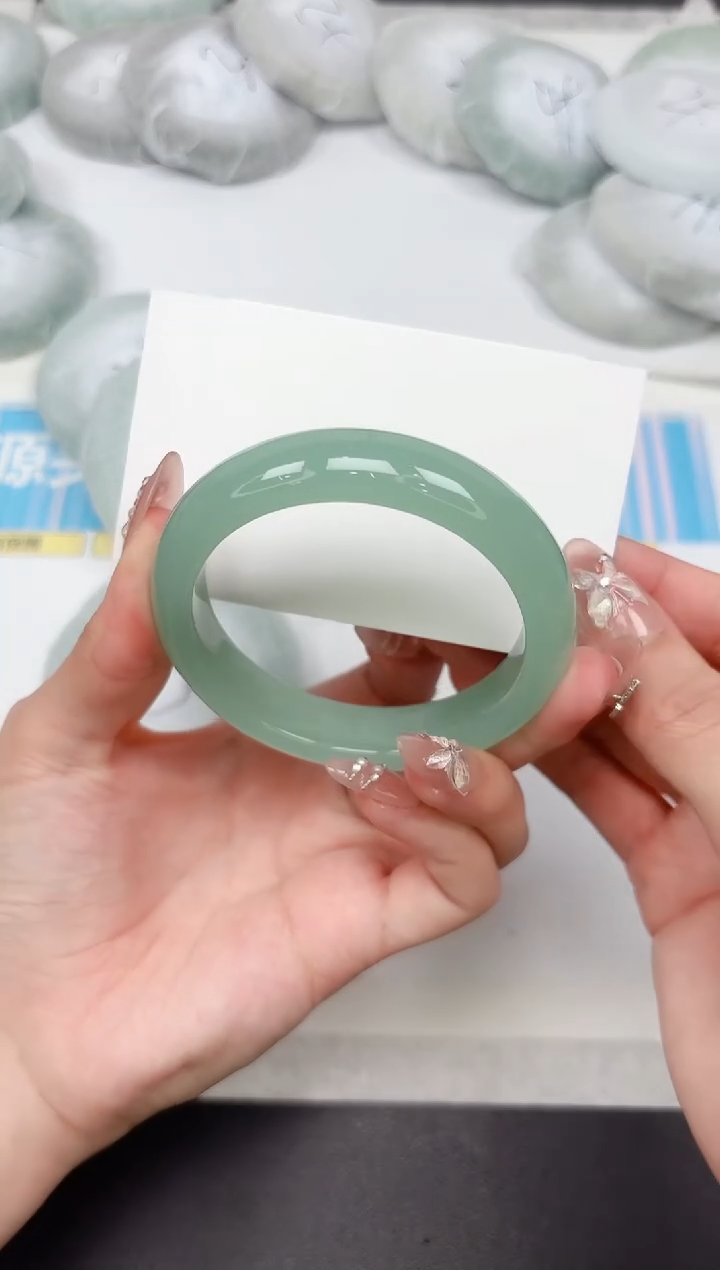 石英质玉手镯未镶嵌87-56.2