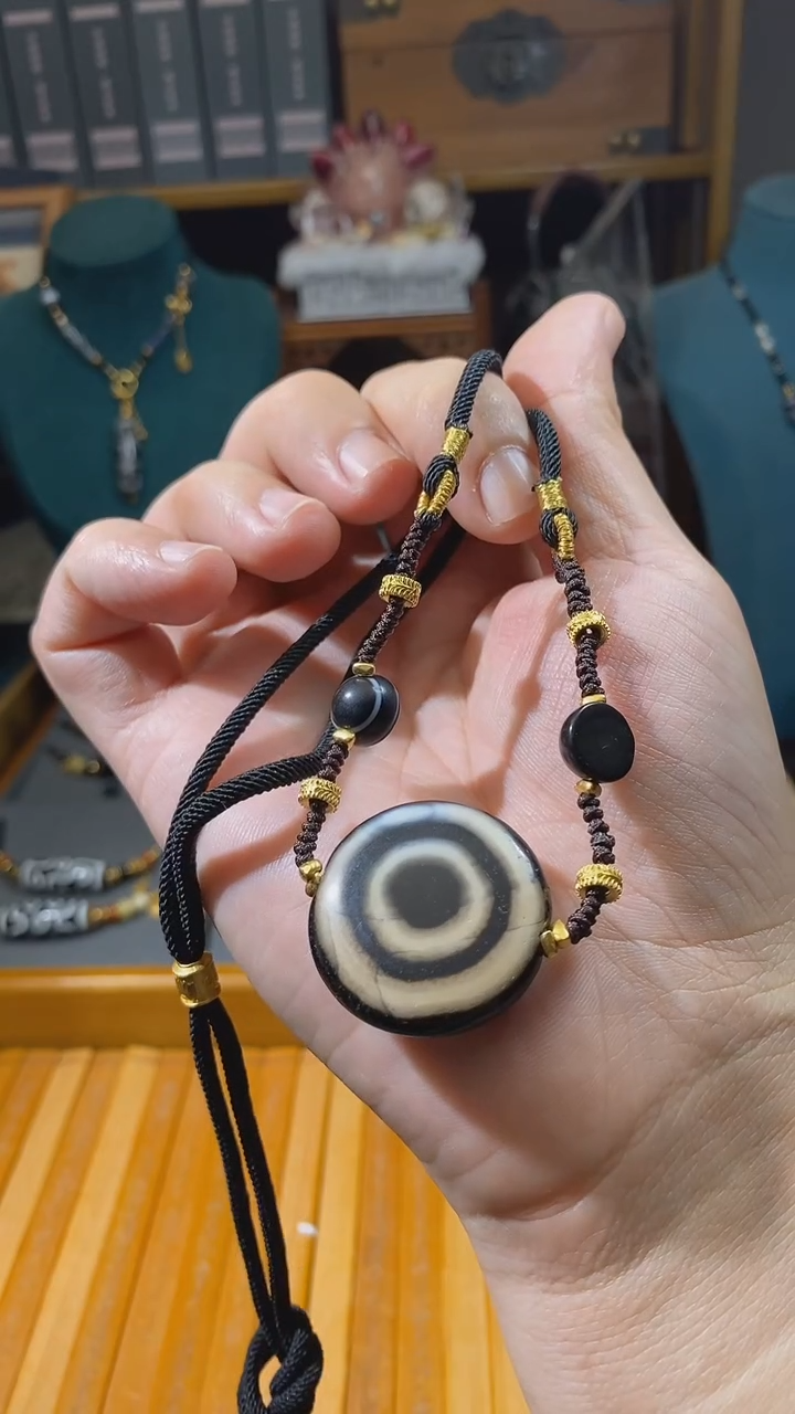 未镶嵌颈饰玛瑙/玉髓（覆膜）C07678多样性发一