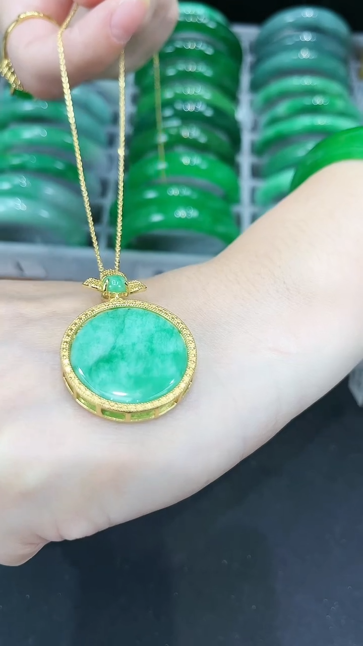 【闪购商品】翡翠颈饰未镶嵌s2 冰飘花无事牌吊坠