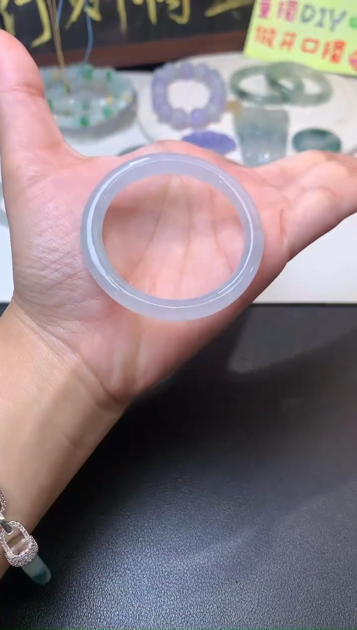 未镶嵌定制翡翠毛货