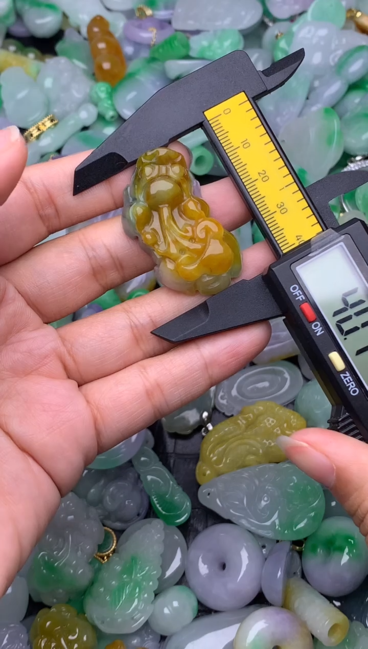 翡翠未镶嵌颈饰天然缅甸翡翠吊坠