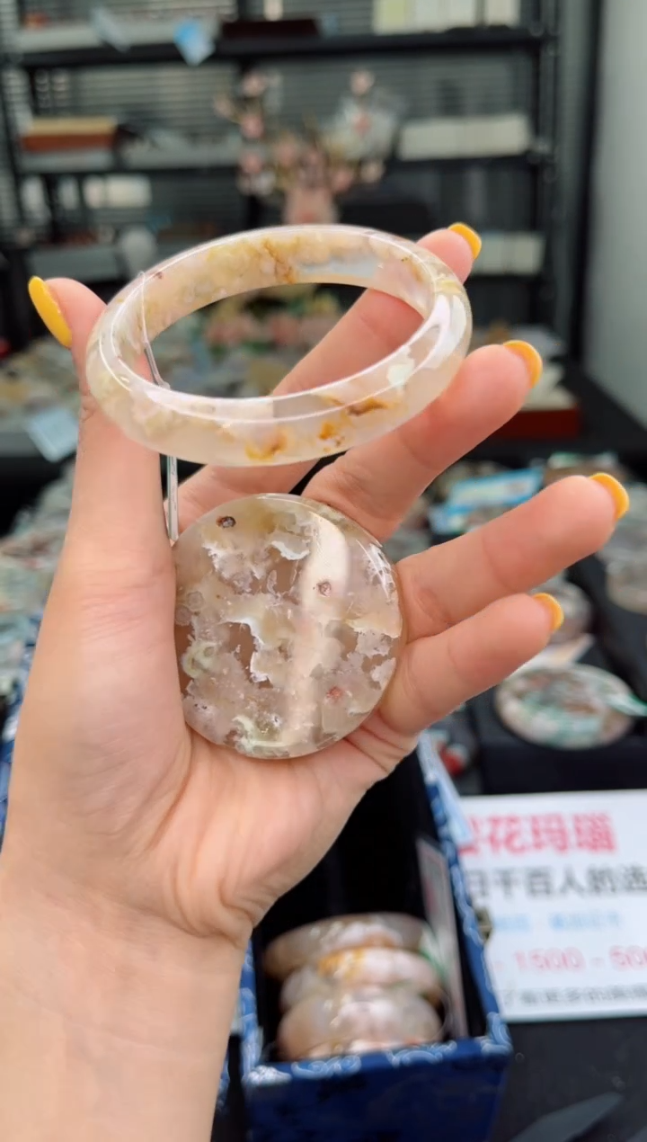 【闪购商品】石英质玉未镶嵌手镯55圈口（赠品镯心）3321697