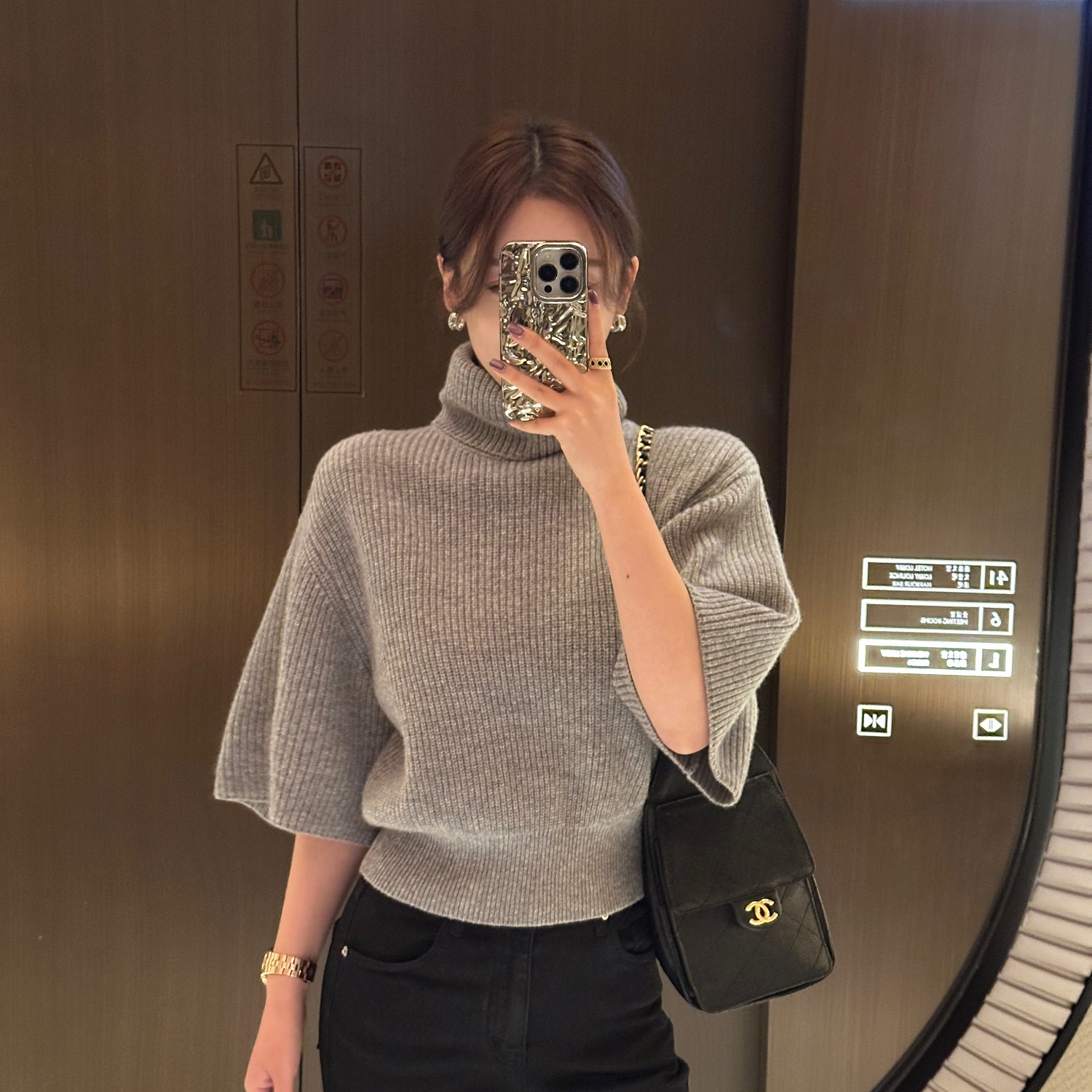 DIDI LAUREN“首尔之约”氛围感气质羊毛高领半袖毛衣