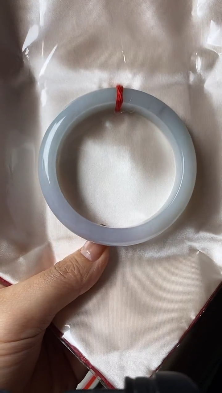 颈饰未镶嵌翡翠青*手镯