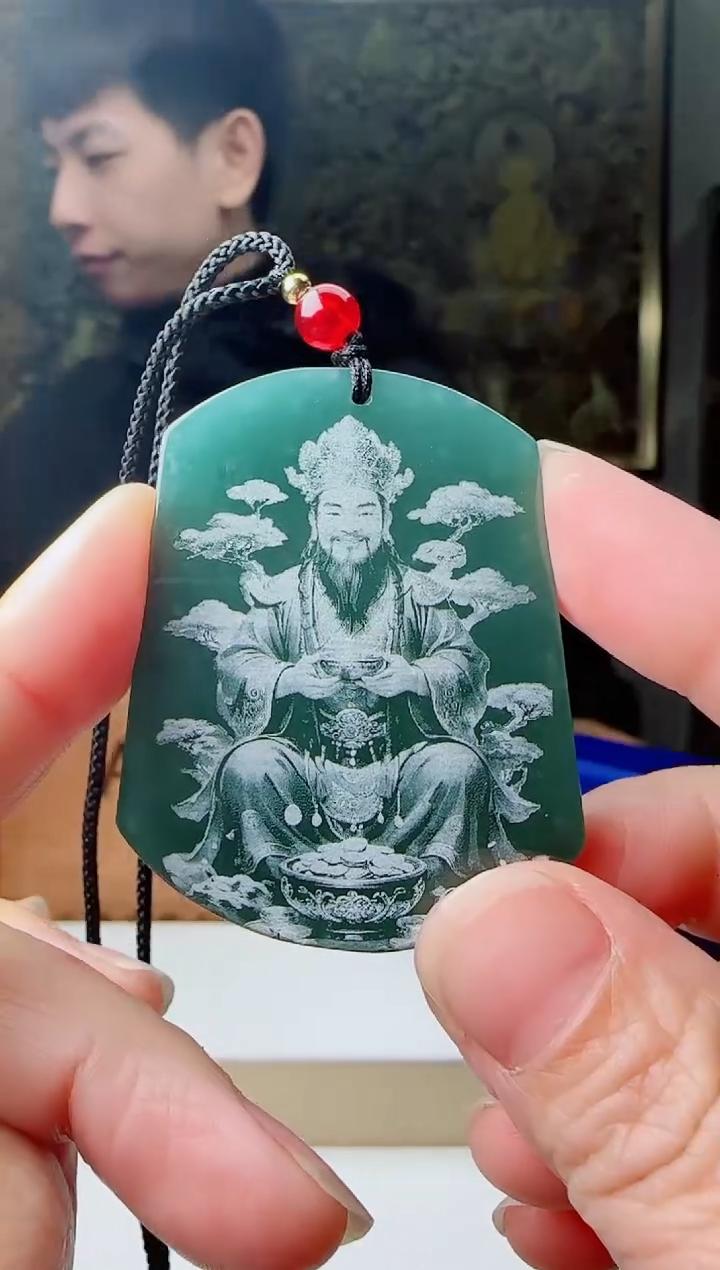 【闪购商品】翡翠颈饰未镶嵌1111111111