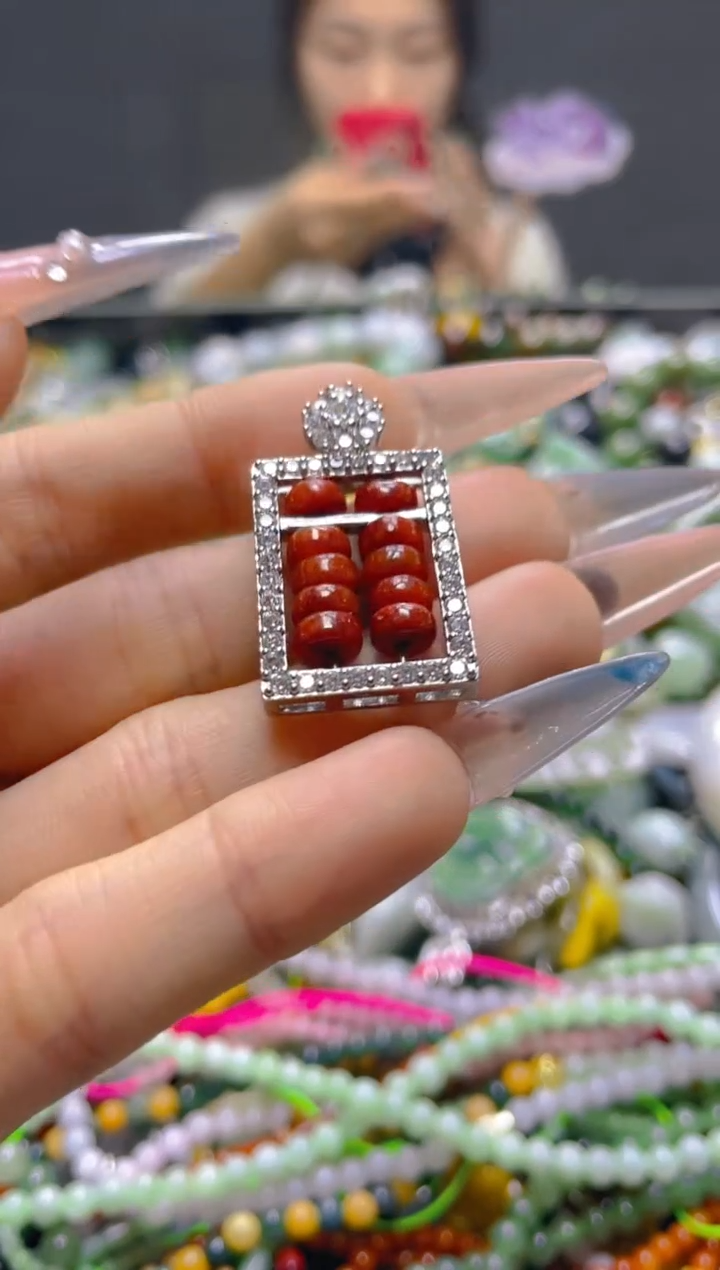 颈饰未镶嵌翡翠/T/翡翠A货，一件也是批发价