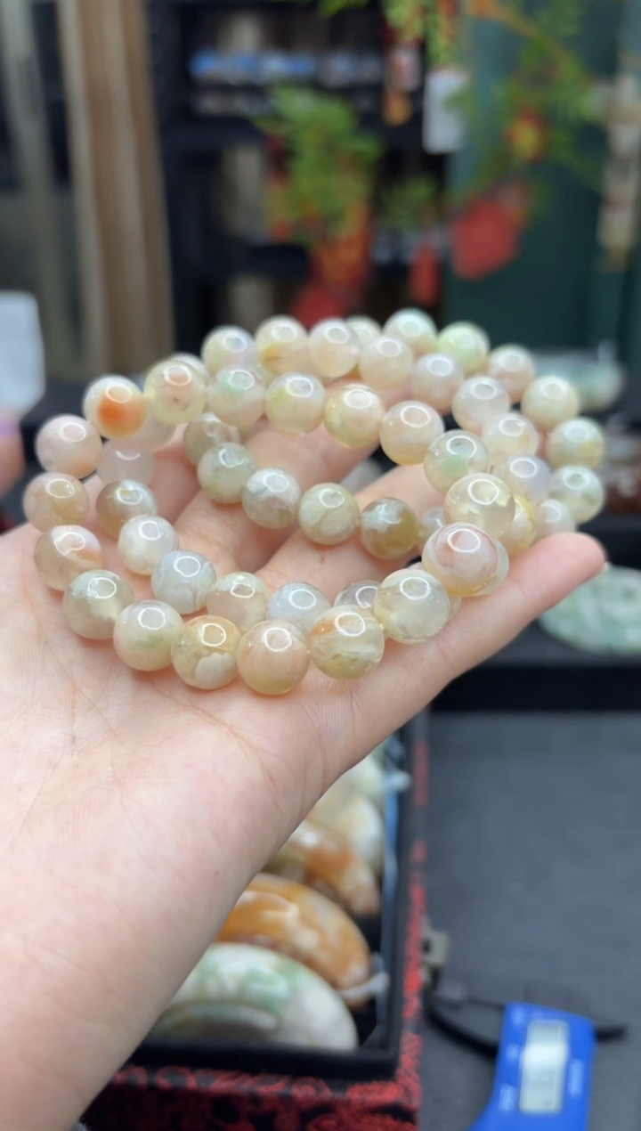 【闪购商品】石英质玉手链未镶嵌17多样性发其一