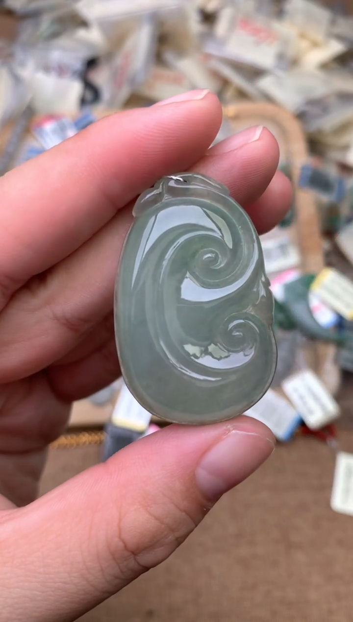 未镶嵌挂件翡翠1