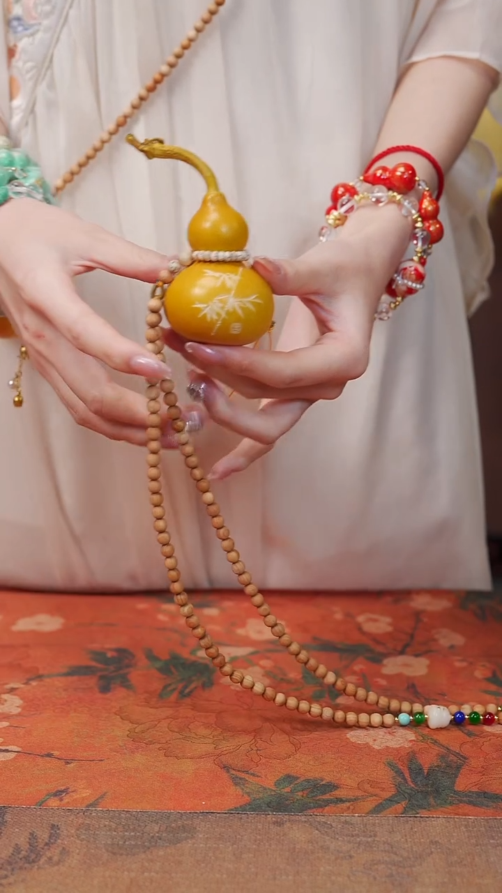 281漆艺工艺小葫芦168