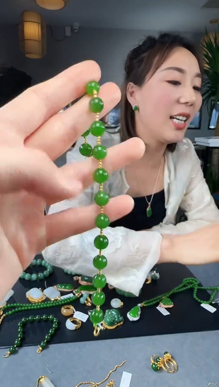 【闪购商品】和田玉手链18K金镶嵌1