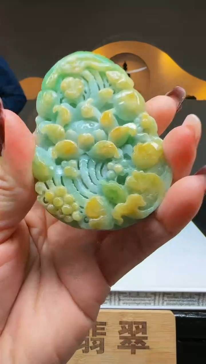 【闪购商品】定制翡翠未镶嵌Q04836翡翠毛货