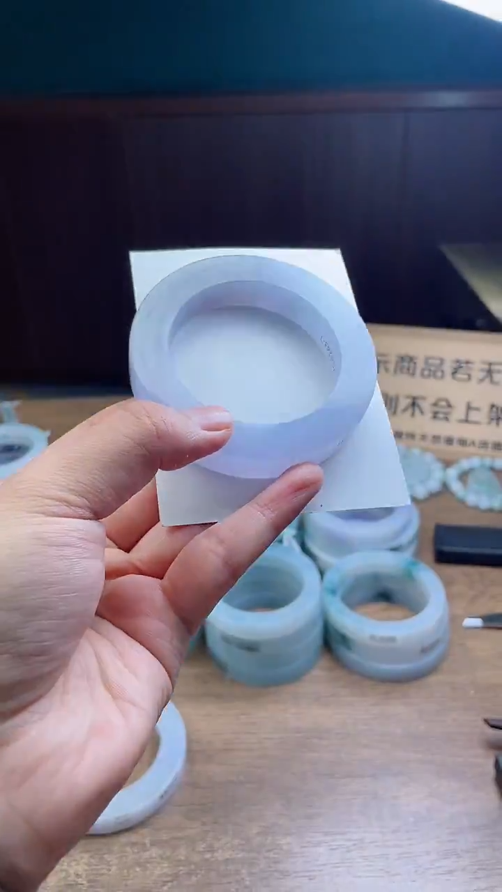 定制翡翠手镯未镶嵌定制