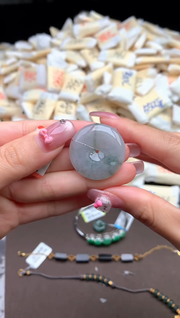 【闪购商品】翡翠挂件未镶嵌一