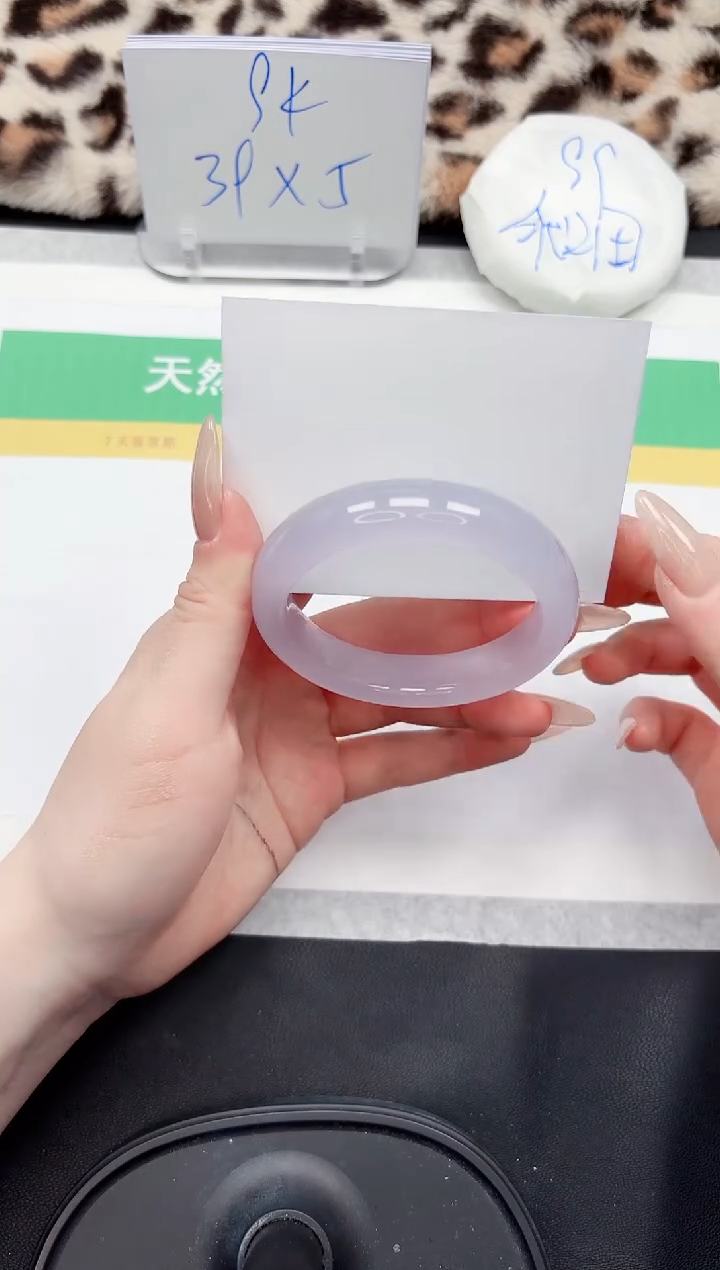 【闪购商品】石英质玉手镯未镶嵌137-56.1