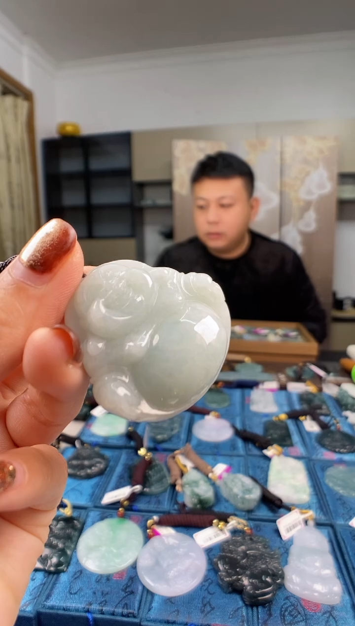 颈饰未镶嵌翡翠多样性发其一