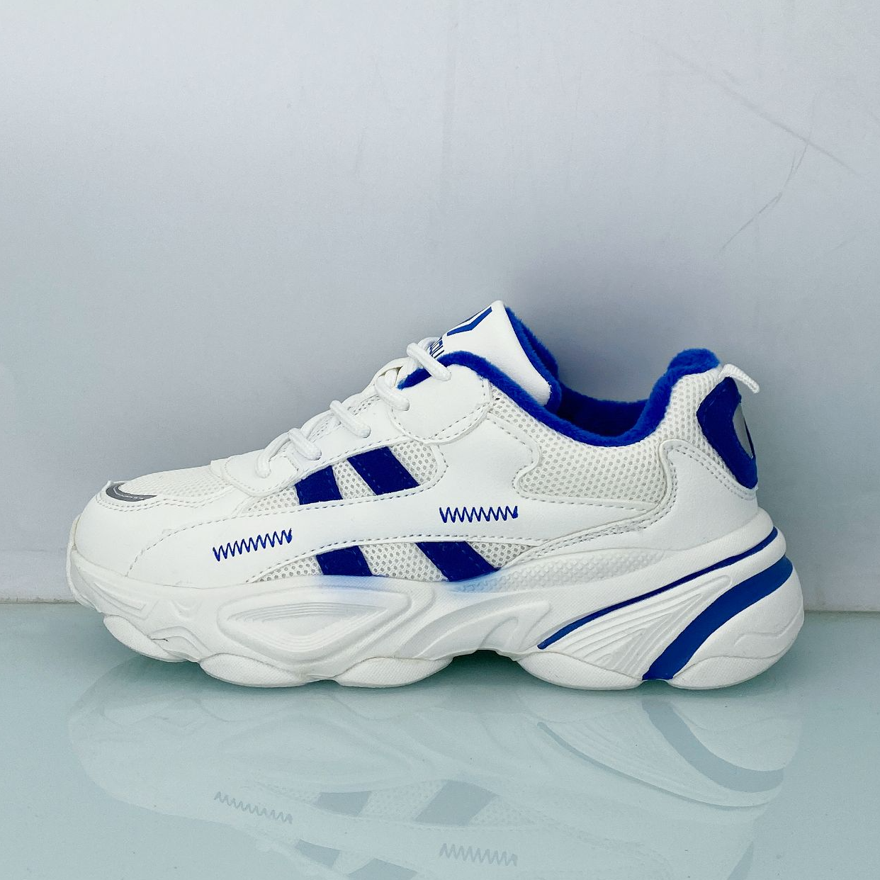 【一森家】新款加绒舒适潮流时尚百搭运动休闲鞋2102