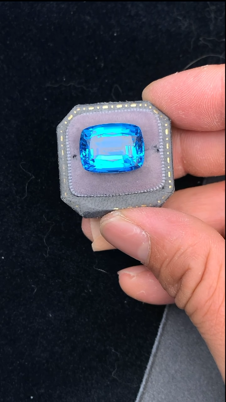 【闪购商品】托帕石裸石未镶嵌19.35克拉