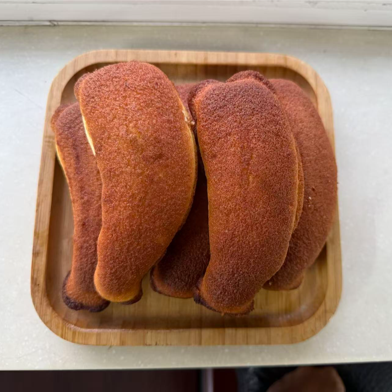 东北老式蛋糕 香蕉型  入口松软  一斤一袋【大概7-8块】