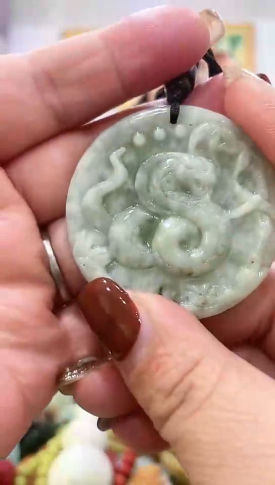 未镶嵌岫玉挂件 