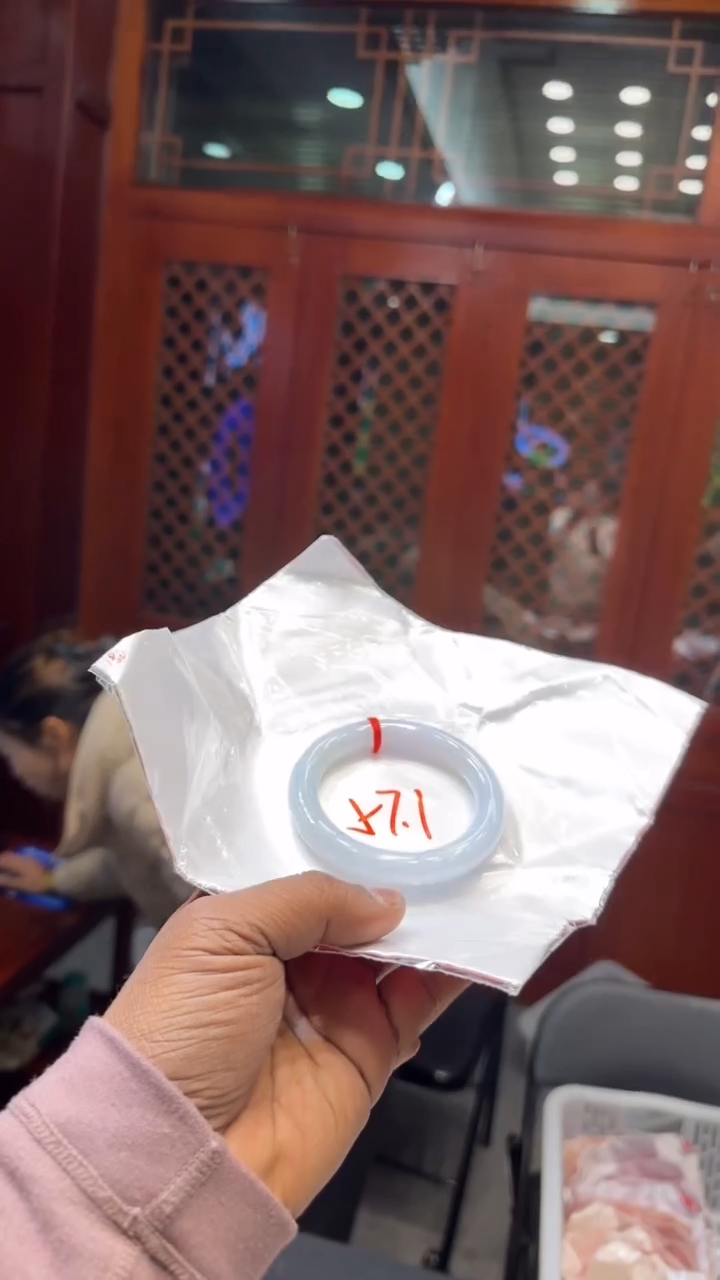 【闪购商品】翡翠手镯未镶嵌手镯